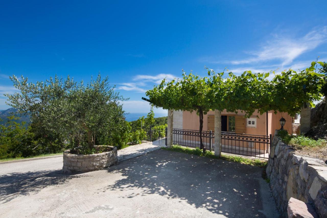 Villa Robinson Петровац Экстерьер фото
