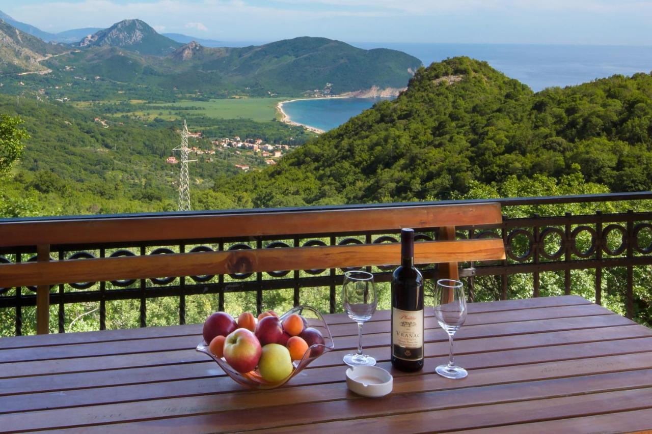Villa Robinson Петровац Экстерьер фото