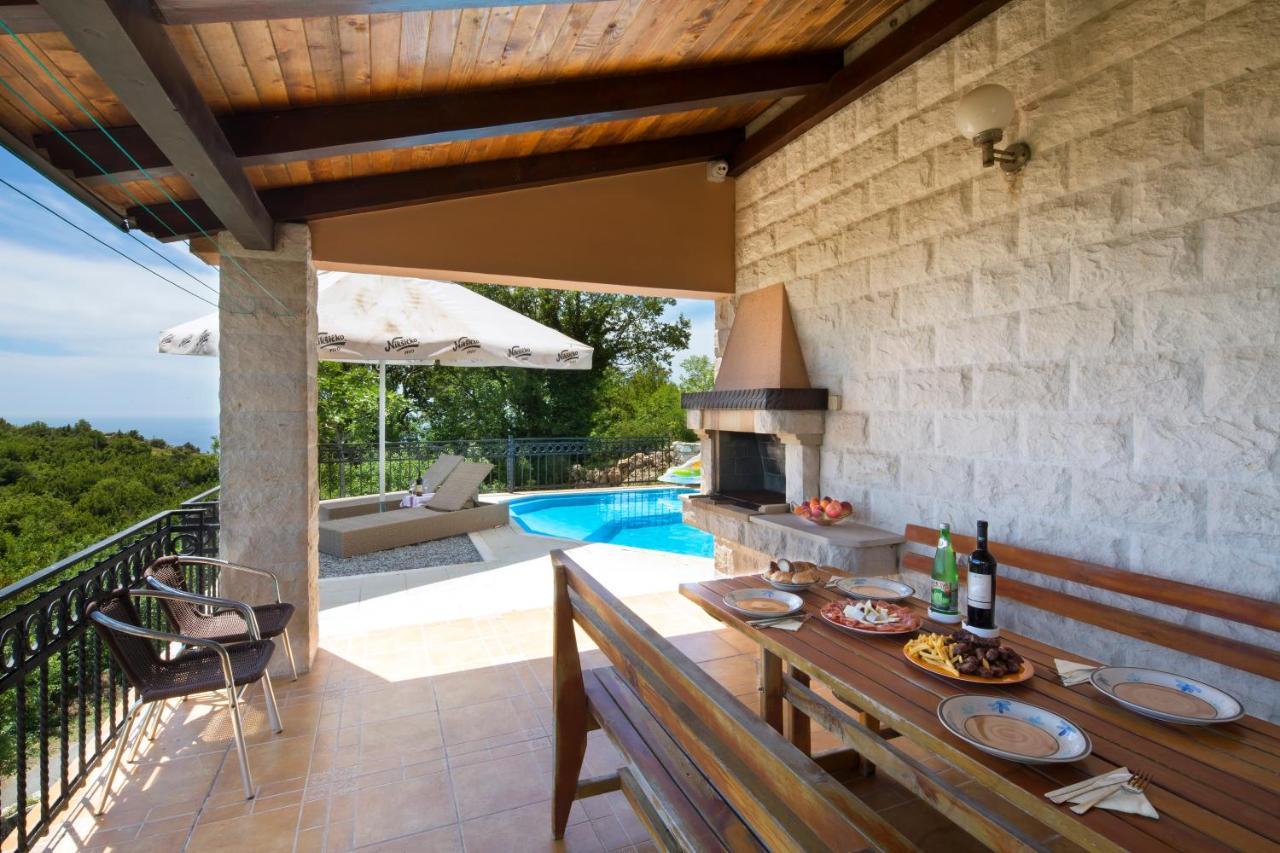 Villa Robinson Петровац Экстерьер фото