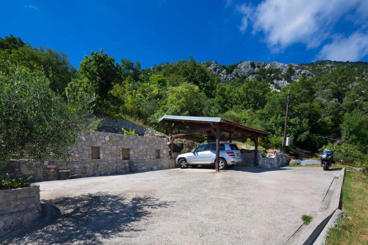 Villa Robinson Петровац Экстерьер фото